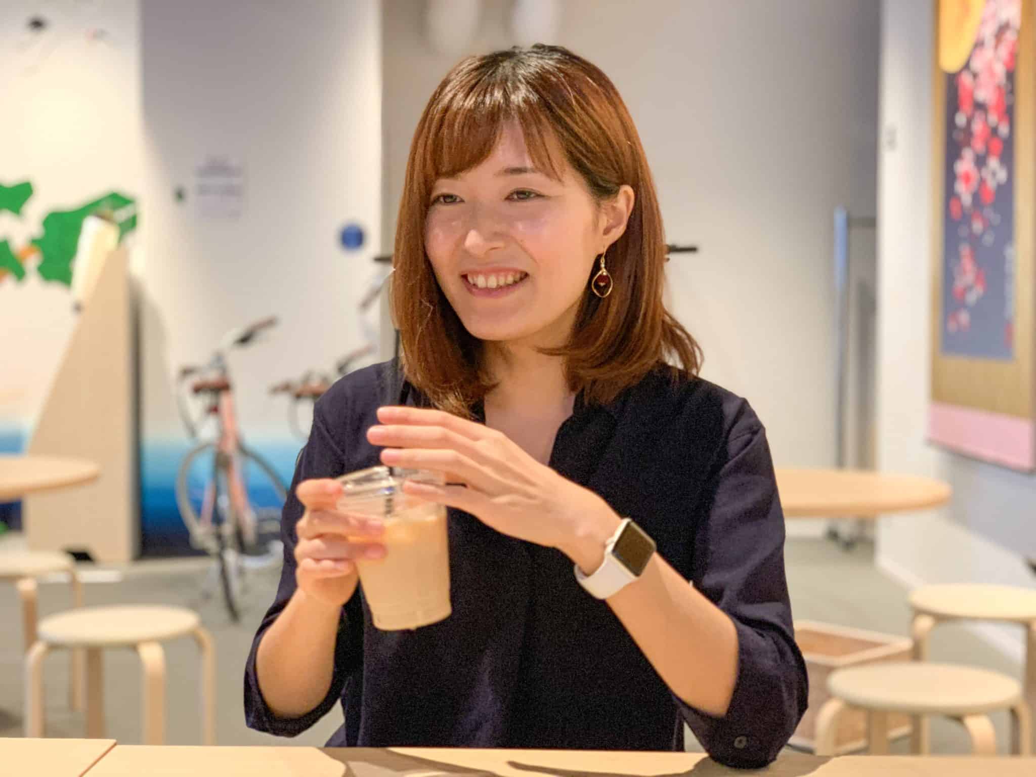 28歳“完全未経験”から独学でスタートアップを支えるリードデザイナーへ転身!実体験から学ぶ「評価されるデザイナー」になるコツとは|あゆみさん突撃インタビューvol.11