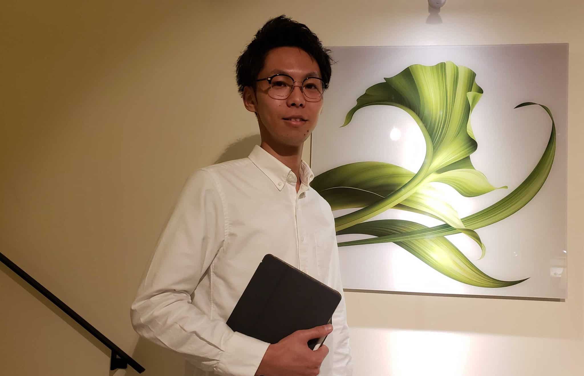 独立後“たった8ヶ月”で年収1,000万円を達成したフリーランスマーケターに「マーケティングで稼ぐ為の極意」を余すことなく聞いてきた。